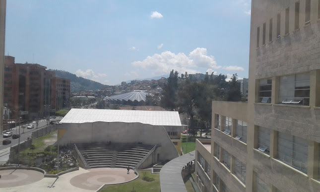 Opiniones de Centro de Educación Continua -EPN en Quito - Escuela