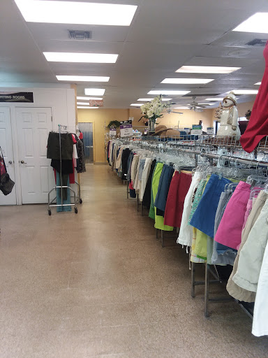 Thrift Store «Goodwill Retail & Donation Center», reviews and photos, 19041 San Carlos Blvd, Fort Myers Beach, FL 33931, USA