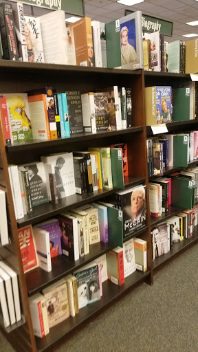Book Store «Barnes & Noble», reviews and photos, 2621 Plainfield Rd, Joliet, IL 60435, USA