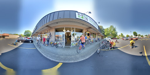 Sporting Goods Store «Superior Seconds Gear Exchange», reviews and photos, 96 Front St S, Issaquah, WA 98027, USA