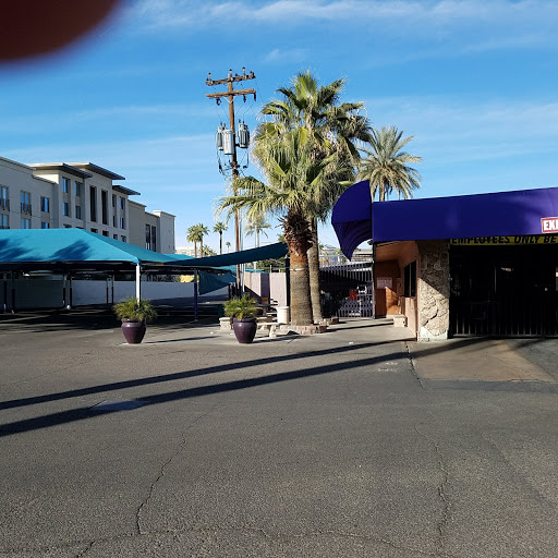 Car Wash «Los Olivos Hand Car Wash», reviews and photos, 232 E McDowell Rd, Phoenix, AZ 85004, USA