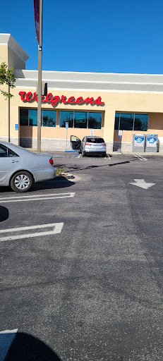 Drug Store «Walgreens», reviews and photos, 18515 Devonshire St, Northridge, CA 91324, USA