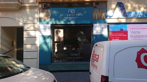 Clínica Veterinaria Poveda en Roquetas de Mar