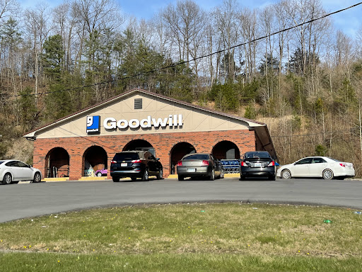Goodwill, 710 N 12th St, Middlesboro, KY 40965, USA, 