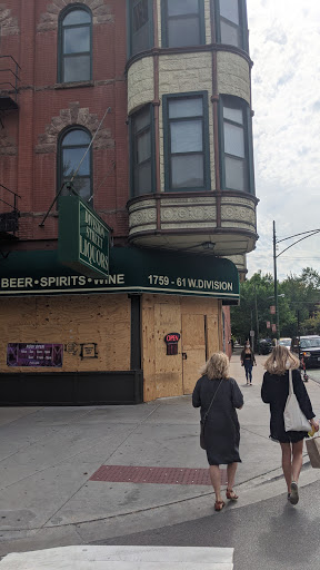 Liquor Store «Division Street Liquors», reviews and photos, 1759 W Division St, Chicago, IL 60622, USA