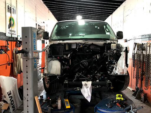 Auto Repair Shop «Magic Touch Auto Body Shop», reviews and photos, 10325 NW 7th Ave, Miami, FL 33150, USA