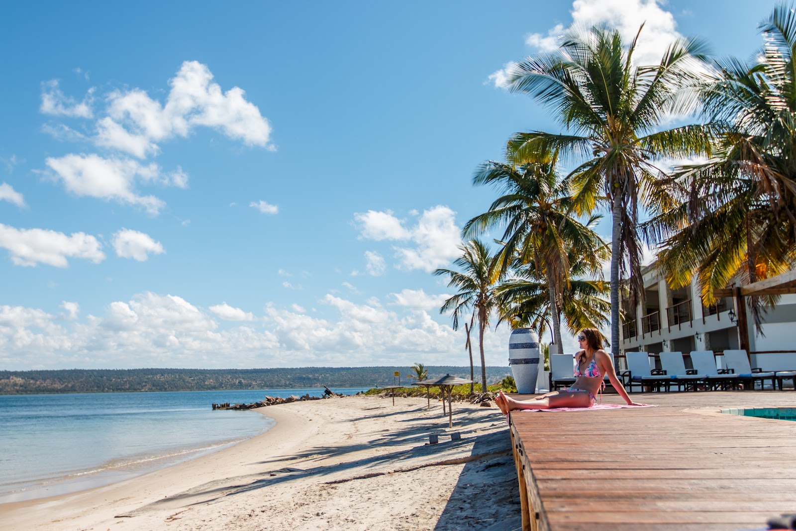 Valokuva Marivate Cape Beachista. pinnalla beige iekka:n kanssa