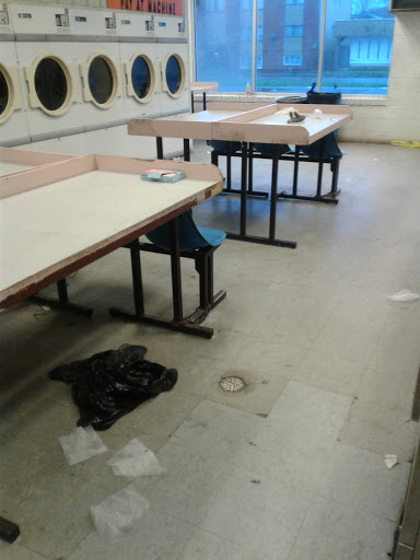 Super Clean Coin Laundry image 5