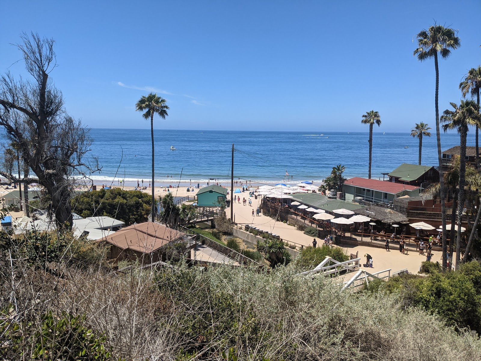 Crystal Cove Beach (Crystal Cove, California) on the map with photos