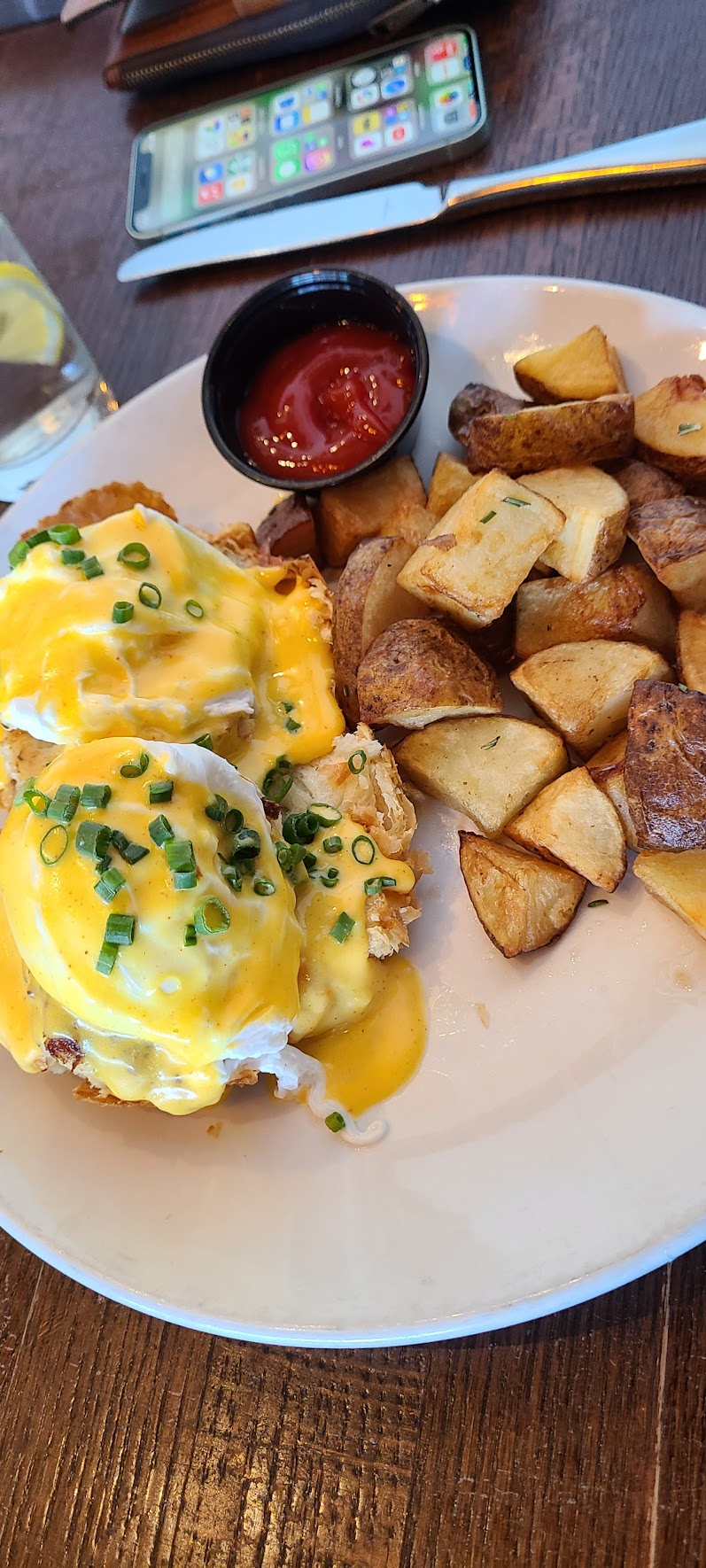 Brunch & Sip