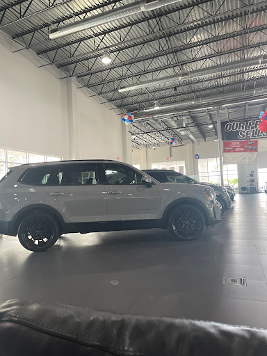 Kia Dealer «Airport Kia Naples», reviews and photos, 3325 Westview Dr, Naples, FL 34104, USA