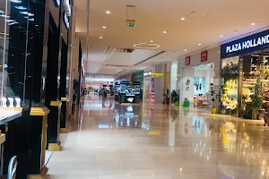 Ezdan Mall Al Meshaf image