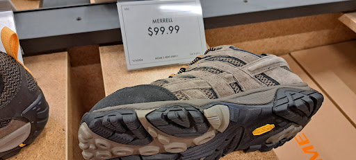 Shoe Store «DSW Designer Shoe Warehouse», reviews and photos, 3704 W Dublin Granville Rd, Columbus, OH 43235, USA