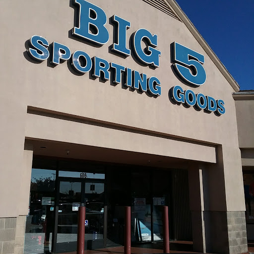 Sporting Goods Store «Big 5 Sporting Goods - Folsom», reviews and photos, 606 E Bidwell St, Folsom, CA 95630, USA