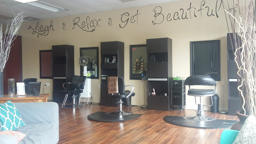 Hair Salon «Cut Loose Hair Salon & Tanning», reviews and photos, 209 Homer Rd, Commerce, GA 30529, USA