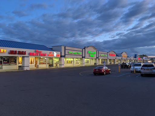 Shopping Mall «Middlesex Mall», reviews and photos, 6747 Hadley Rd, South Plainfield, NJ 07080, USA