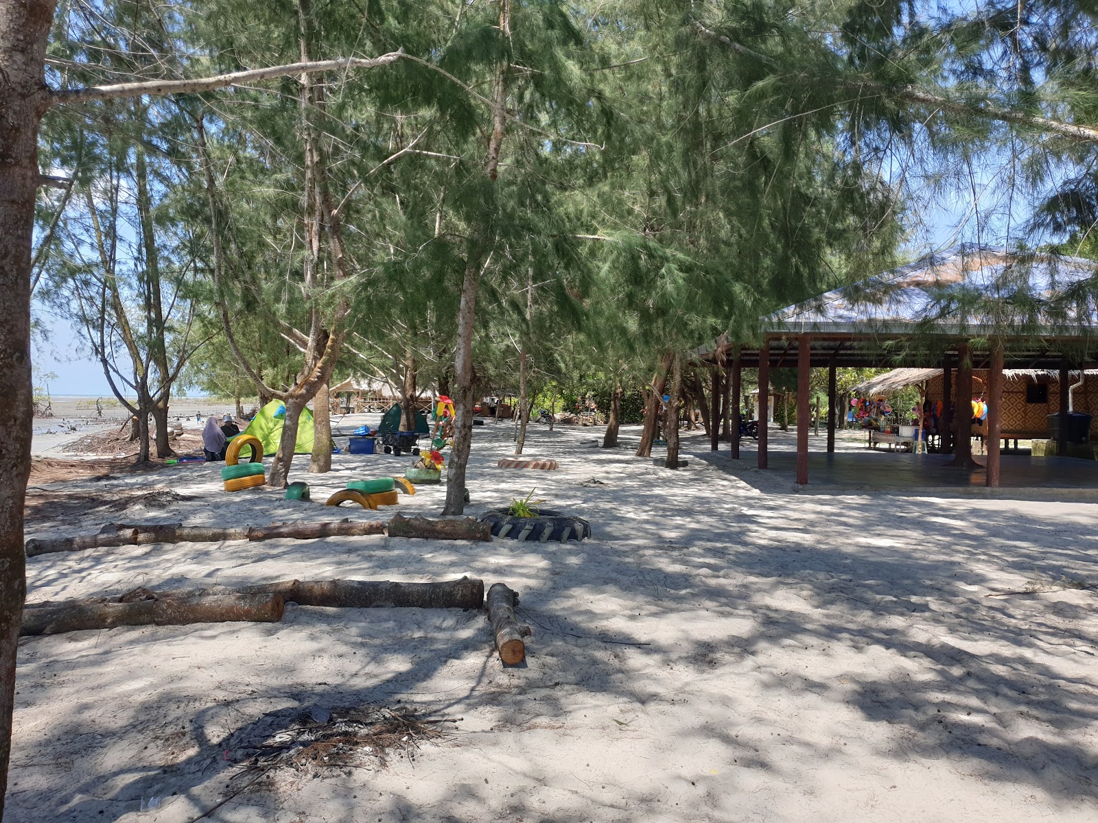 Foto di Tanjung Sepat Beach - luogo popolare tra gli intenditori del relax