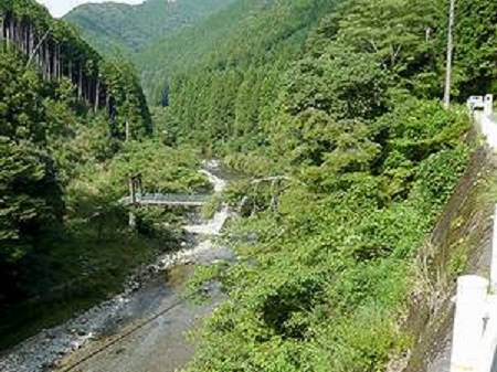川岸神社の吊橋