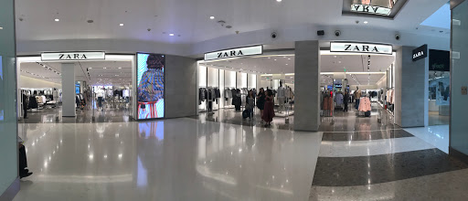 Zara Store in Oberoi Mall, Mumbai