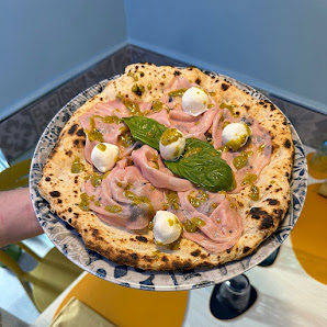 Pizzeria Di Scala Via delle Terme, 68, 80077 Ischia NA, Italia