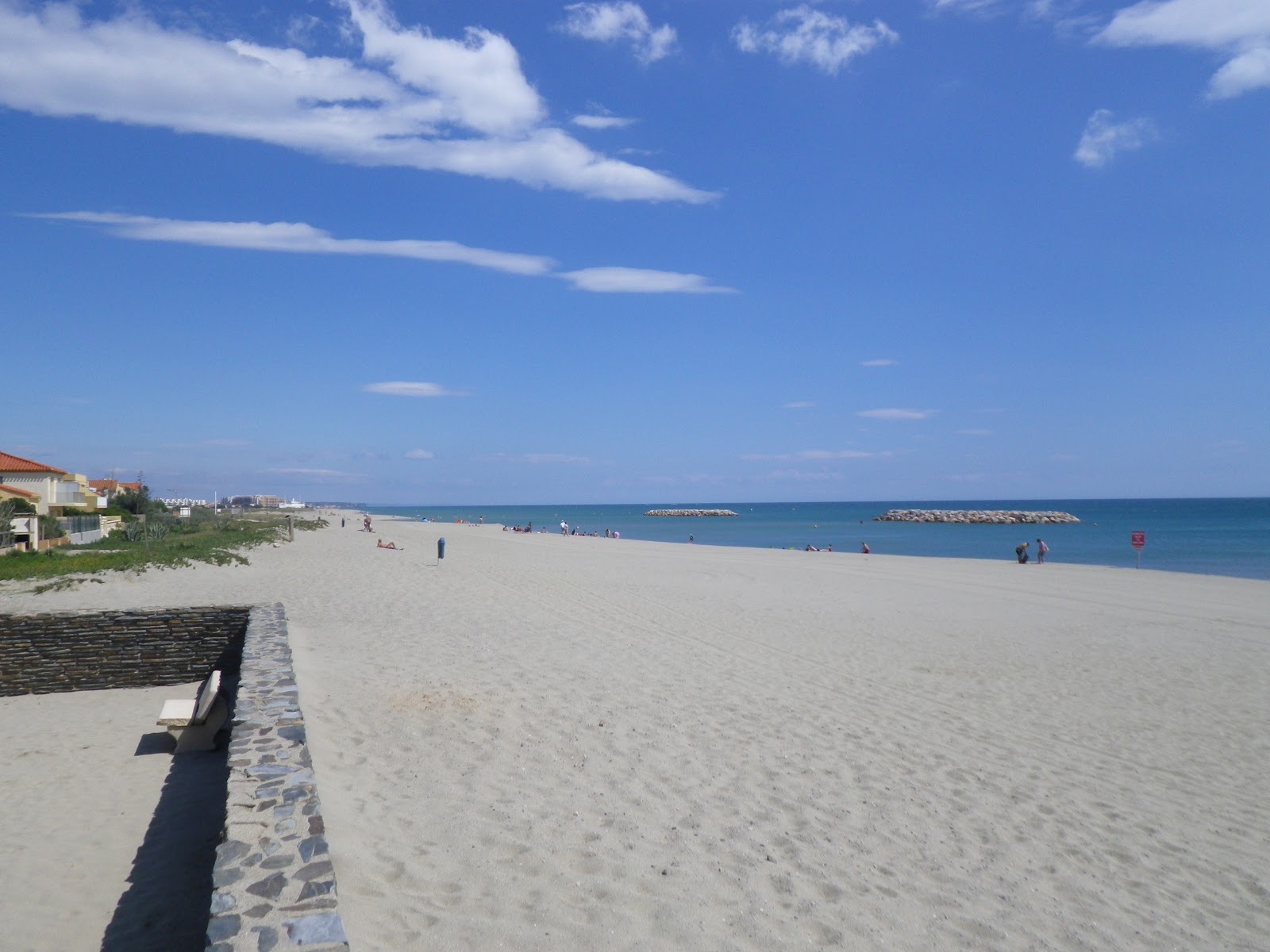 Valokuva Barcares beach IIista. sisältäen tilavat monen lahden