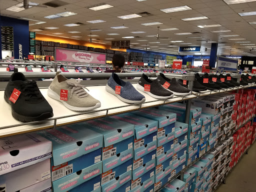 Shoe Store «SKECHERS Factory Outlet», reviews and photos, 1304 S Harbor Blvd, Fullerton, CA 92832, USA