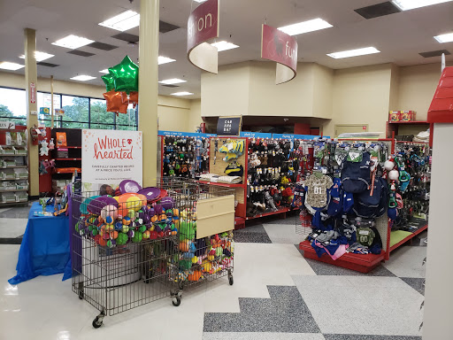 Pet Supply Store «Petco Animal Supplies», reviews and photos, 1060 U.S. 9, Parlin, NJ 08859, USA