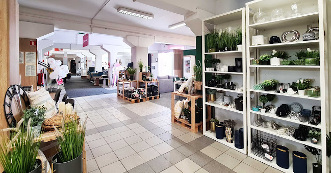 Opinie o Salon meblowy Black Red White - meble Ostrowiec Świętokrzyski w Kielce - Sklep meblowy