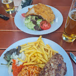 Photo n°1 de l'avis de July. fait le 31/07/2022 à 21:03 sur le  Gasthaus zum Maibaum à Munich