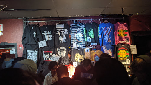 Bar «Revolution Bar & Music Hall», reviews and photos, 140 Merrick Rd, Amityville, NY 11701, USA