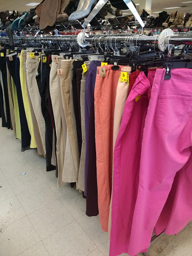 Thrift Store «The Salvation Army Family Store & Donation Center», reviews and photos, 1357 W 86th St, Indianapolis, IN 46260, USA