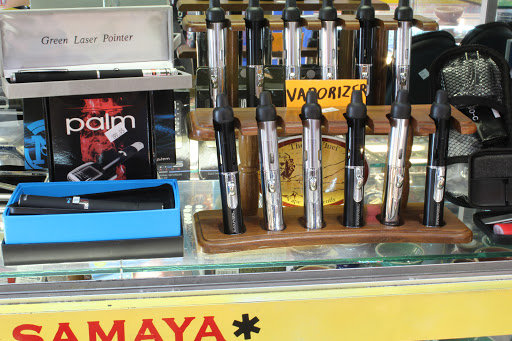 Tobacco Shop «Samaya Smoke shop», reviews and photos, 1419 Washington Ave, Miami Beach, FL 33139, USA