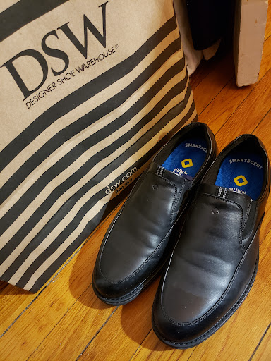 Shoe Store «DSW Designer Shoe Warehouse», reviews and photos, 344 Providence Hwy, Dedham, MA 02026, USA