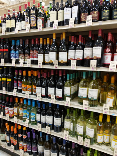 Grocery Store «Hollywood Super Market», reviews and photos, 714 N Main St, Royal Oak, MI 48067, USA