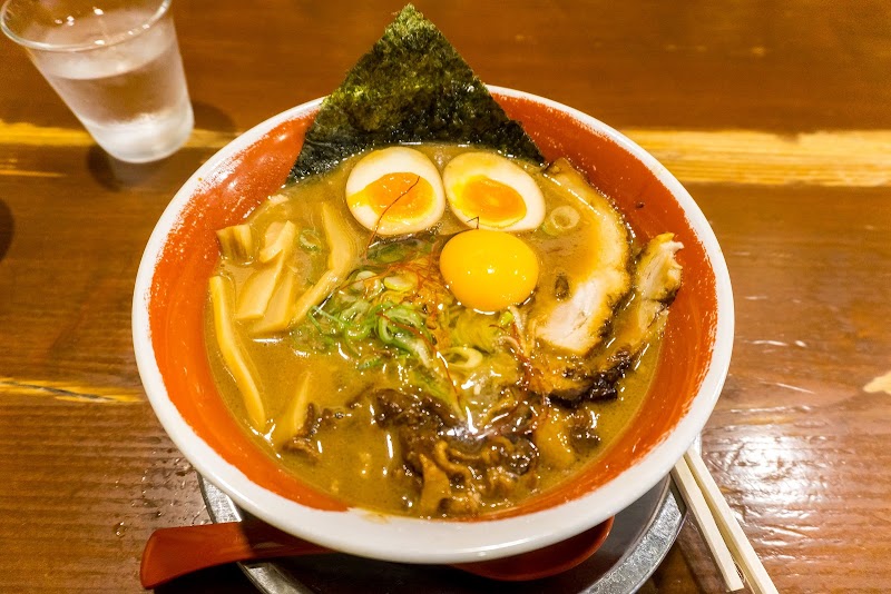 徳島ラーメン 麺王 徳島駅前本店 徳島県徳島市寺島本町東 ラーメン屋 レストラン グルコミ