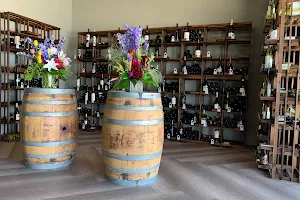 Amicis Wine Bar image