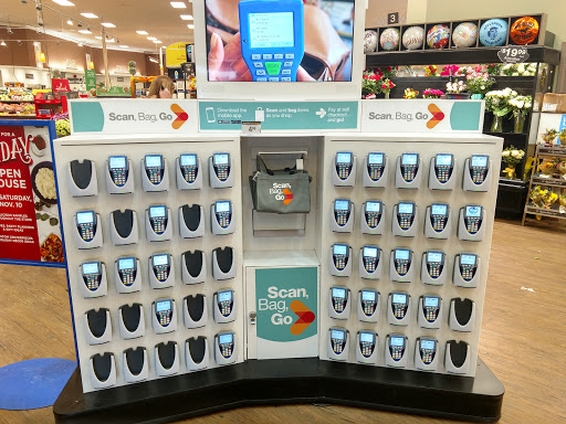 Grocery Store «Kroger», reviews and photos, 17447 Haggerty Rd, Northville, MI 48168, USA