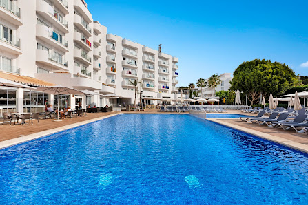 AluaSun Continental Park Hotel & Apartments Carrer Iola, 4, 07458 Playa de Muro, Balearic Islands, España