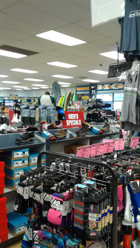 Sporting Goods Store «Big 5 Sporting Goods», reviews and photos, 24216 104th Ave SE, Kent, WA 98030, USA