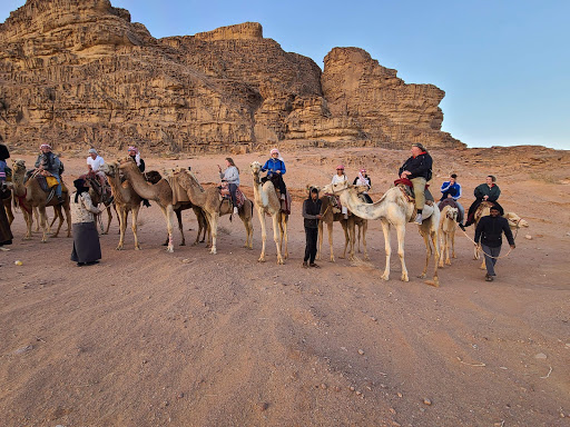 Bus Tour Agency «Rek Travel, LLC», reviews and photos, 5825 W Irving Park Rd, Chicago, IL 60634, USA