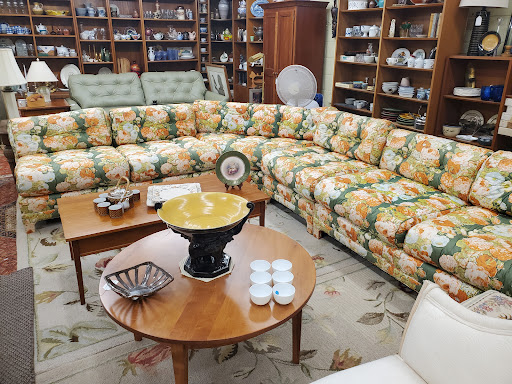 Buy and Consign, 1250 Main St, Waltham, MA 02451, USA, 