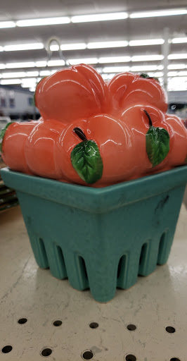 Thrift Store «Goodwill College Park Retail Store», reviews and photos, 6531 College Park Square, Virginia Beach, VA 23464, USA