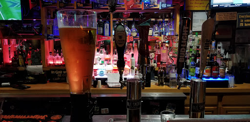 Liquor Store «Flight 747 Liquor Store & Lounge Bar», reviews and photos, 1500 Airport Rd, Jacksonville, FL 32218, USA