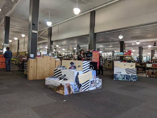 Shoe Store «DSW Designer Shoe Warehouse», reviews and photos, 3530 Stevens Creek Blvd, San Jose, CA 95117, USA