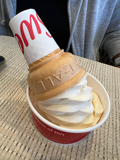 Fast Food Restaurant «Chick-fil-A», reviews and photos, 3026 196th St SW, Lynnwood, WA 98036, USA