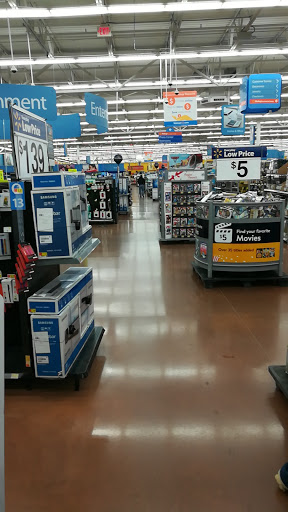 Department Store «Walmart Supercenter», reviews and photos, 100 Crossings Blvd, Elverson, PA 19520, USA