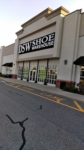 Shoe Store «DSW Designer Shoe Warehouse», reviews and photos, 344 Providence Hwy, Dedham, MA 02026, USA