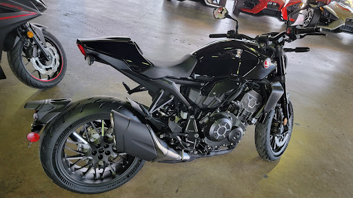 Motorcycle Dealer «Freedom Powersports Farmers Branch», reviews and photos, 13700 N Stemmons Fwy, Farmers Branch, TX 75234, USA