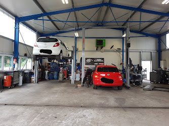 Autoklinik Weinheim KFZ Meister Werkstatt