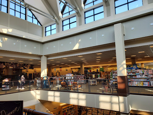 Book Store «Barnes & Noble», reviews and photos, 297 Oakbrook Center, Oak Brook, IL 60523, USA